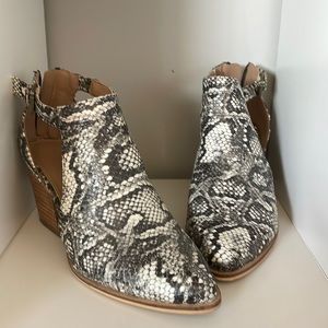 Snake skin Booties